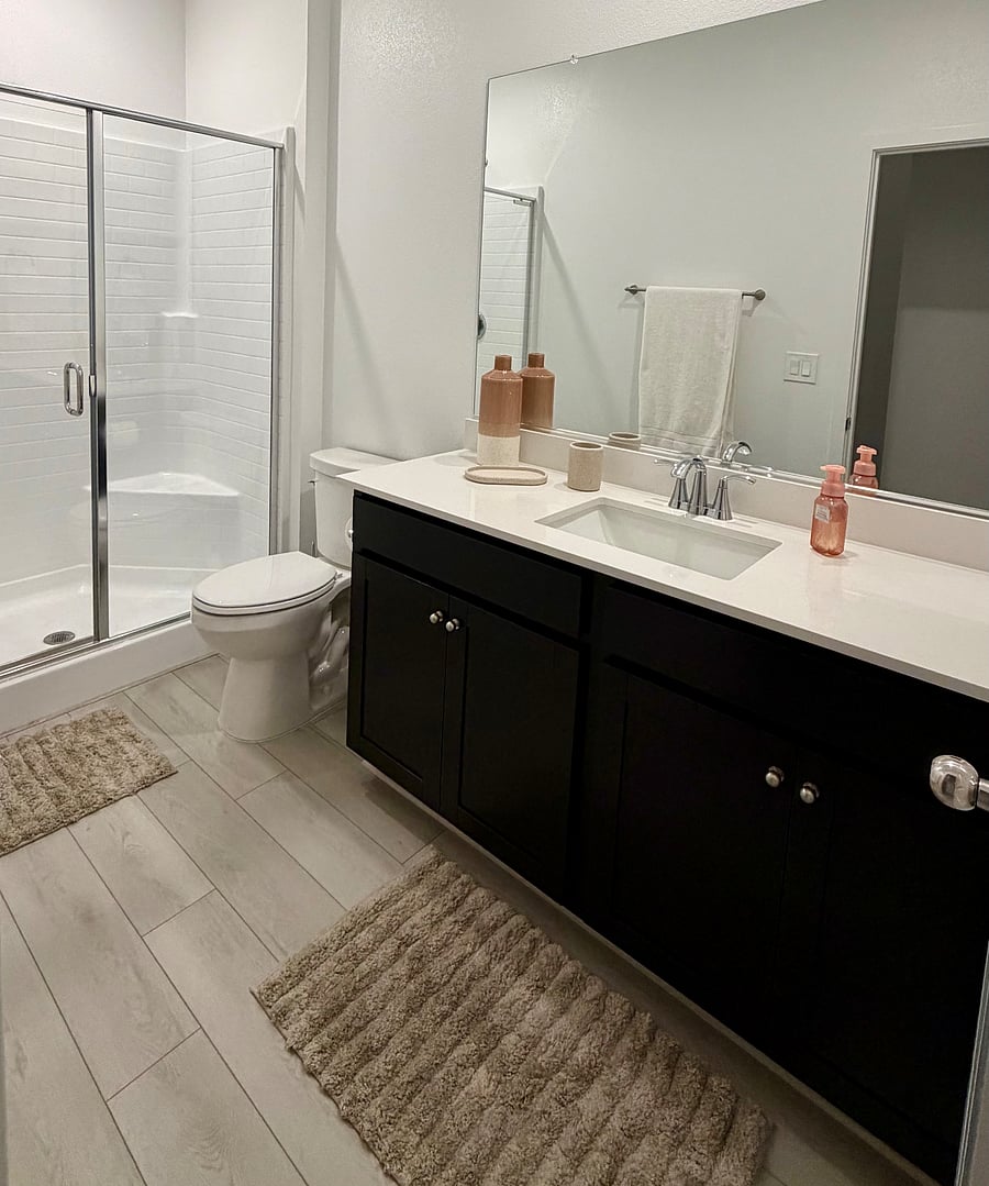 Downstairs Full Bathroom 