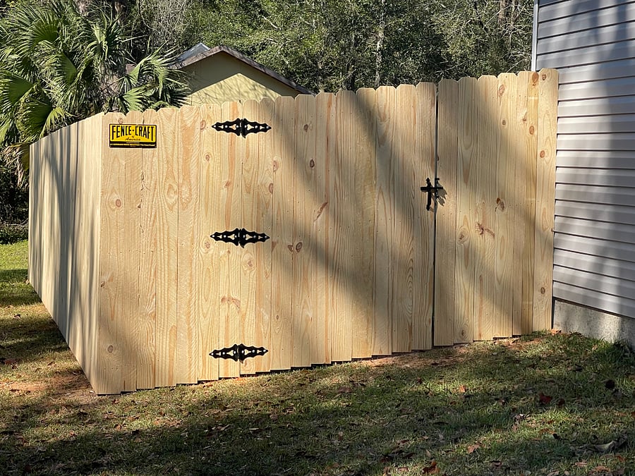 Gate fence, that can be locked