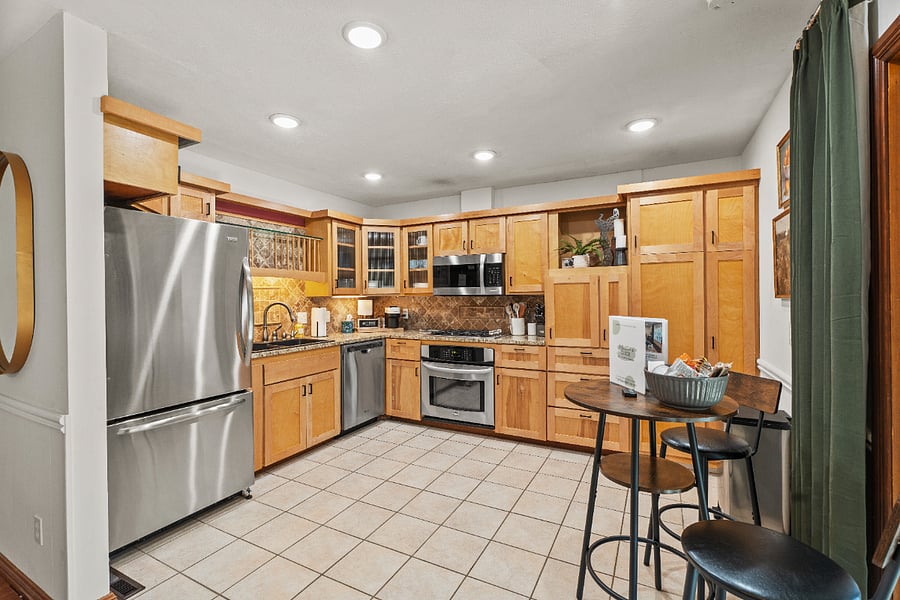 Furnished Finder property 974828_1 photo 3
