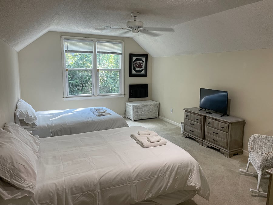 Two Full Beds in 4th Bedroom