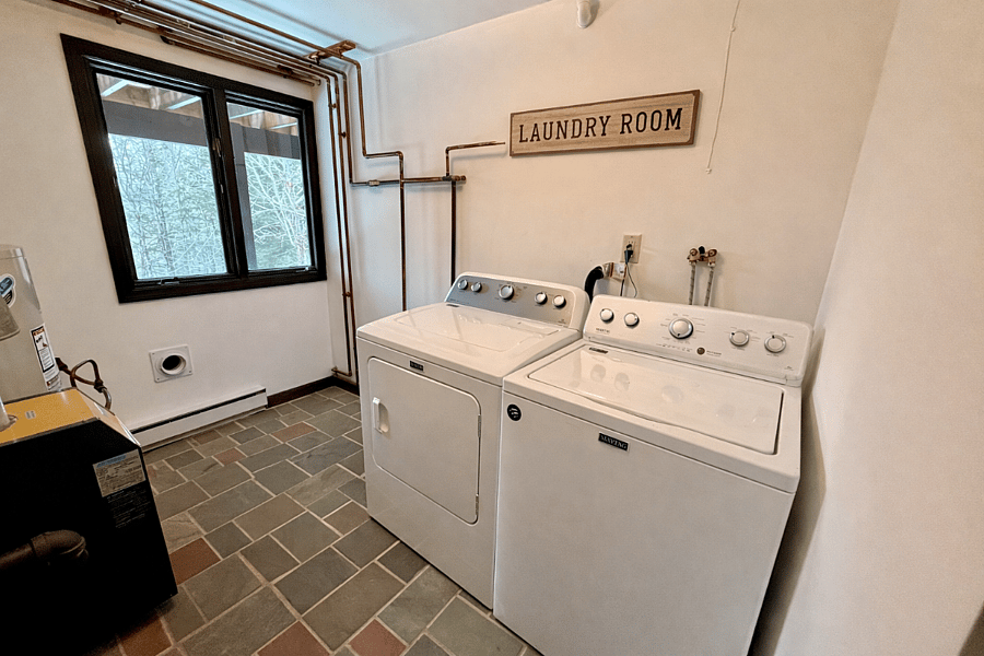 Laundry Room off Primary Bedroom