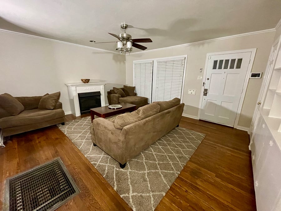 Living room with gas fire place