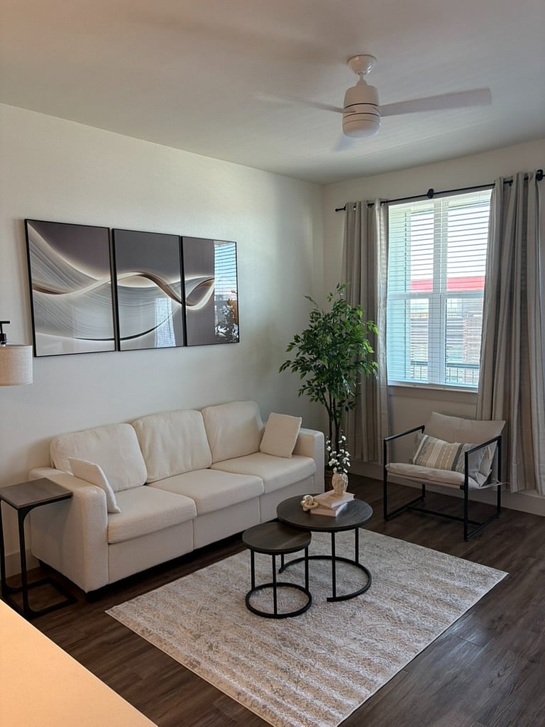 Furnished Finder property 975102_1 photo 3