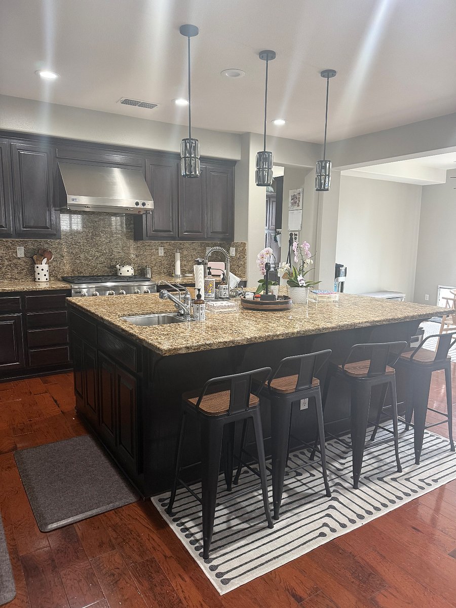 Main Kitchen (Full access) 