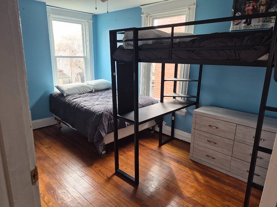 Bedroom 3, 2 full size beds