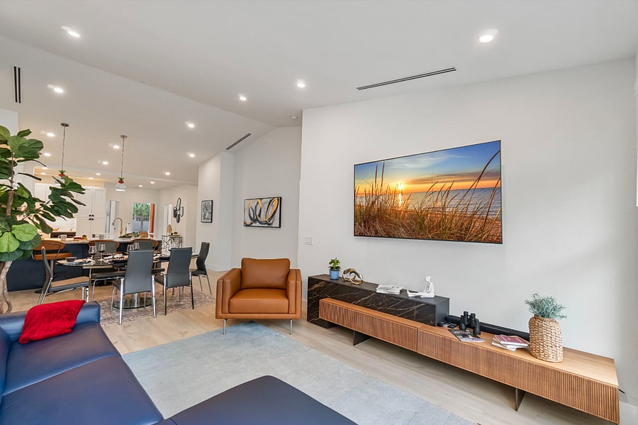 Entire Unit Totally Renovated and All New Furnishings
