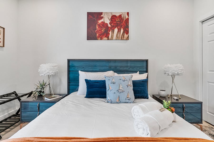 Queen Bedroom 3