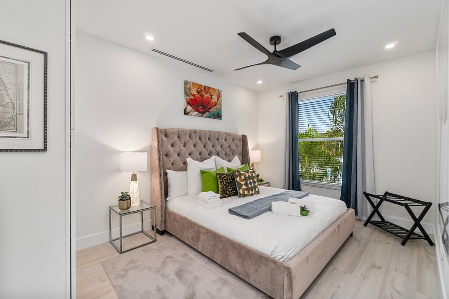 King Bedroom 2