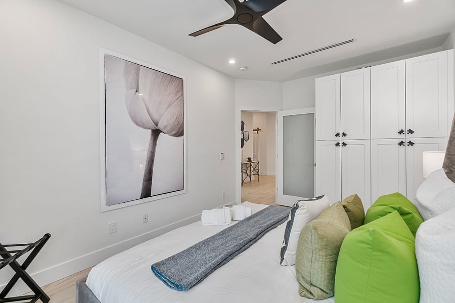 King Bedroom 2