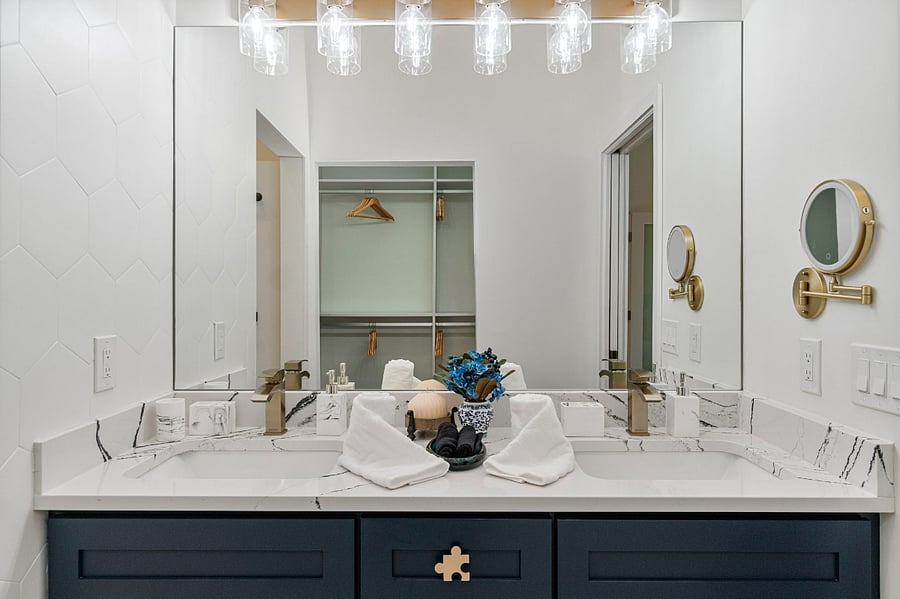 Master Vanity
