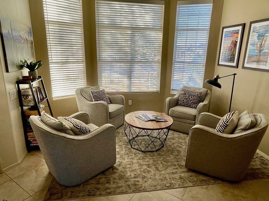 Lounge and game area in Living room 2