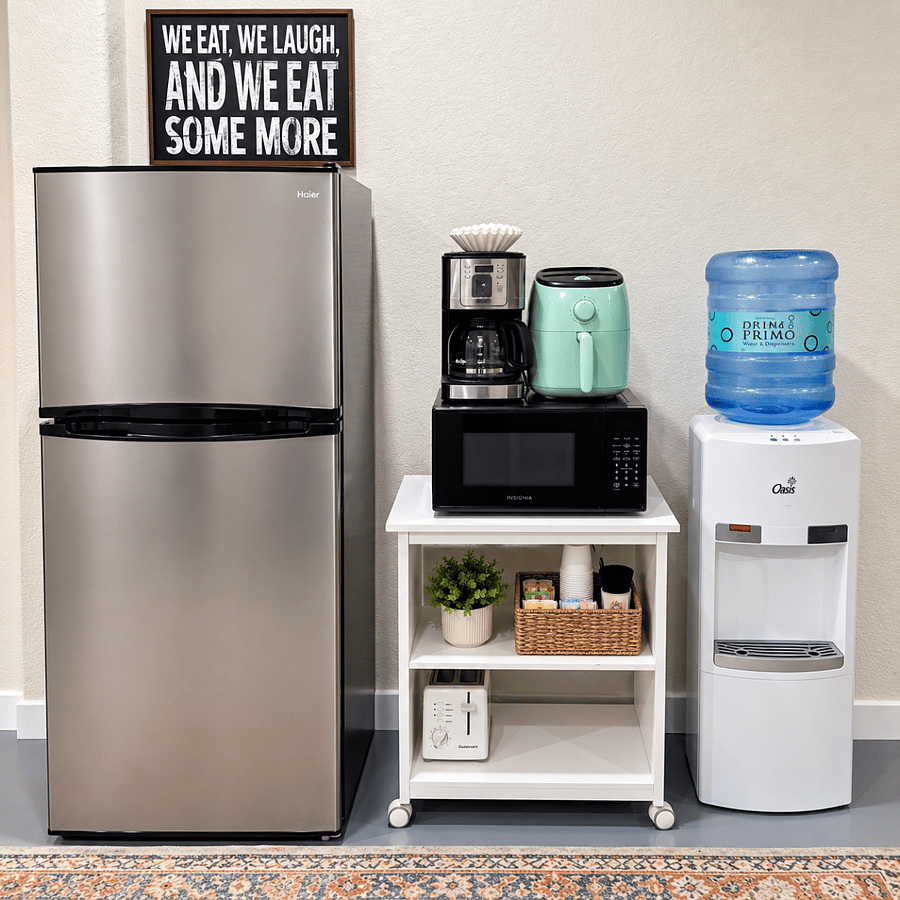 Kitchen amenities - fridge, coffee pot, air fryer, hot/water dispenser, toaster, etc