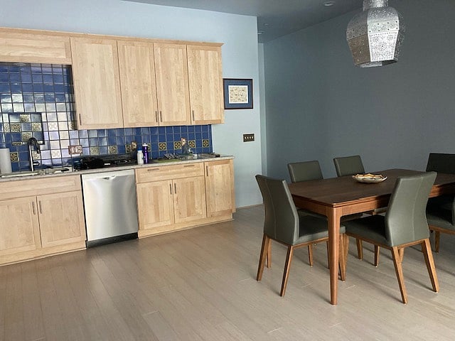 Furnished Finder property 975529_1 photo 6