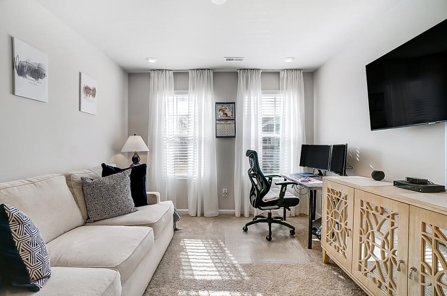 Upstairs loft for family time and/or working