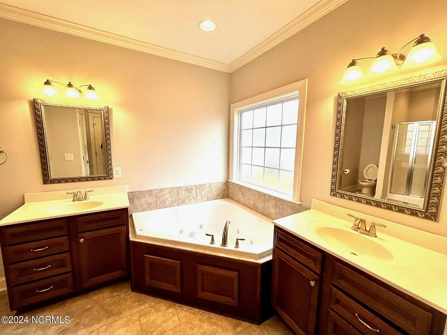 Furnished Finder property 975610_1 photo 5