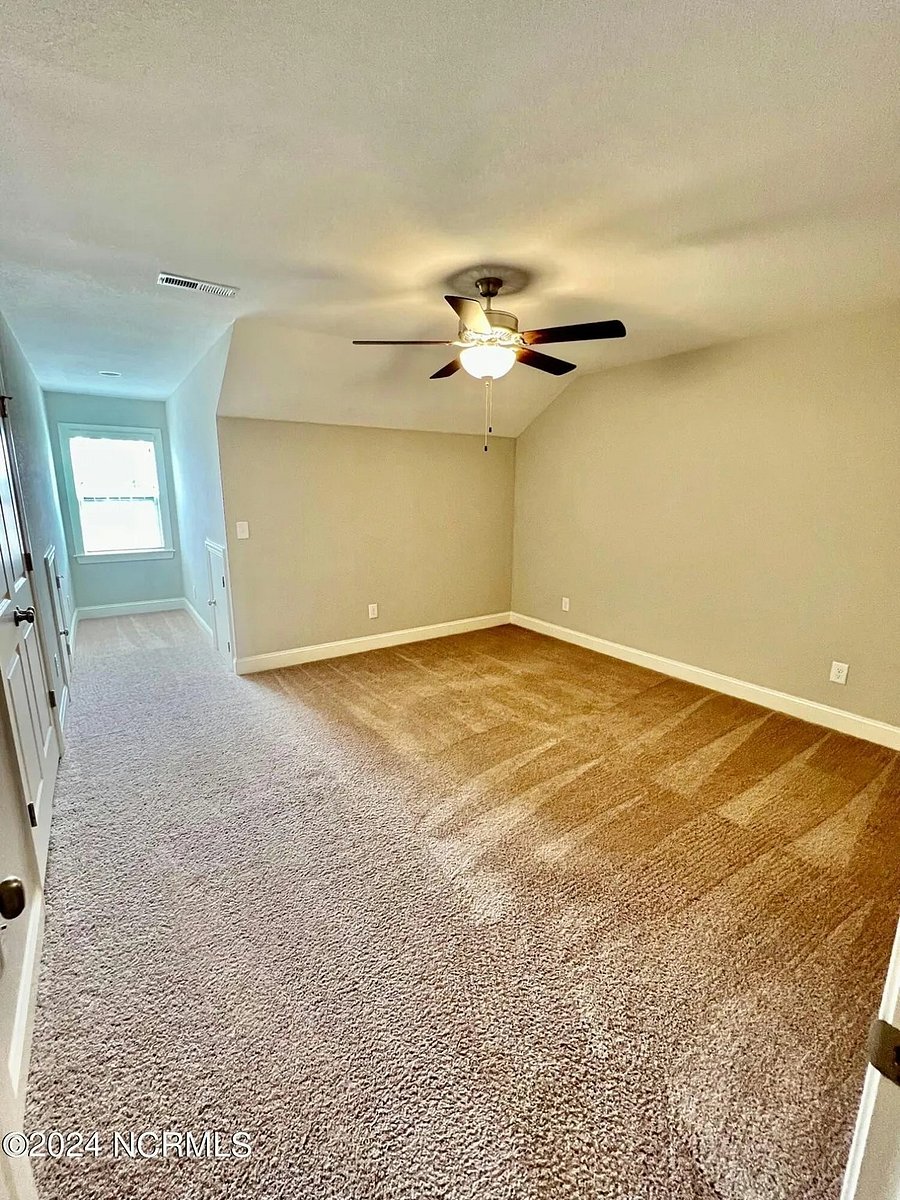 Furnished Finder property 975610_1 photo 9