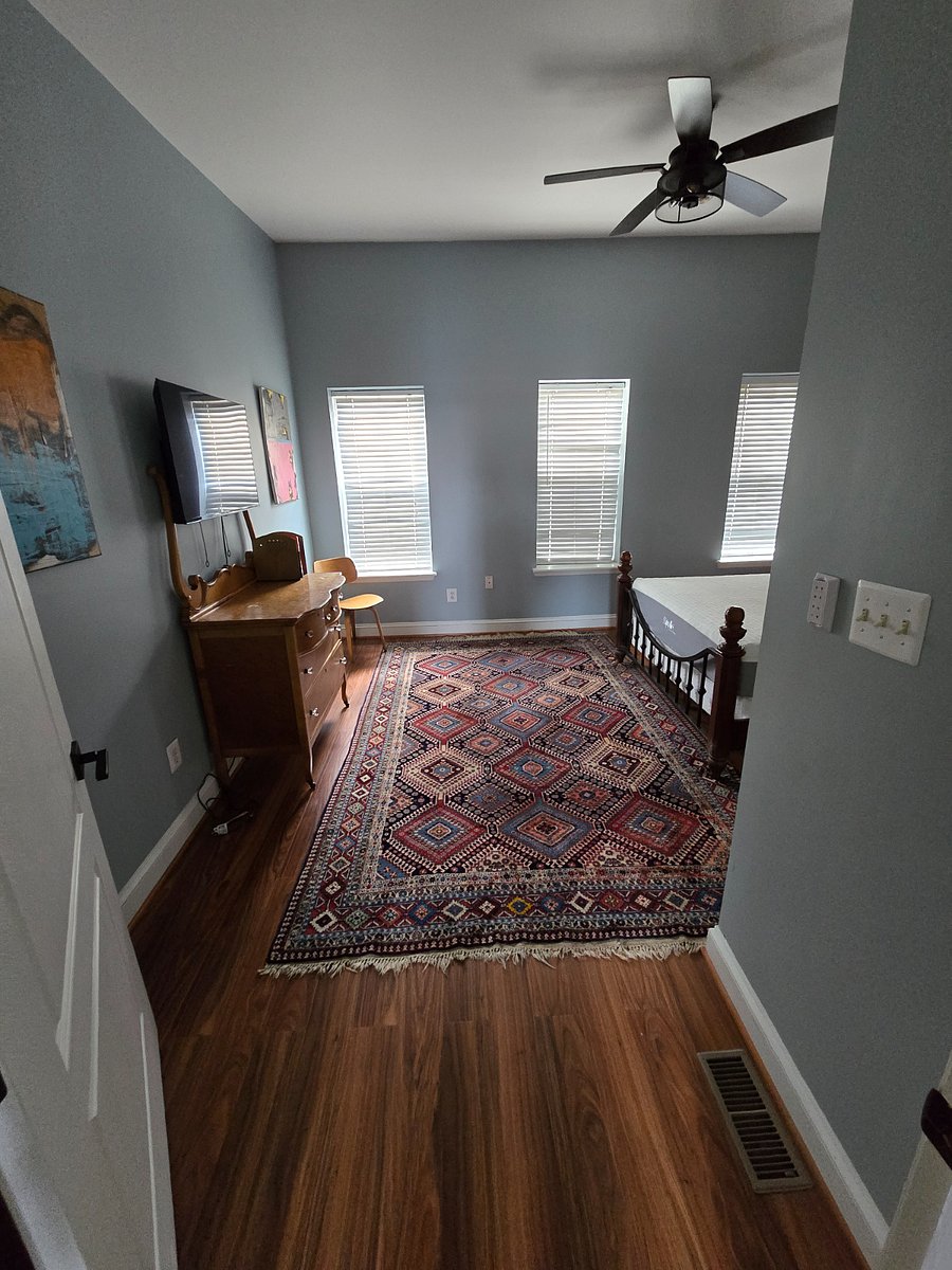 3rd Floor Entrance to Bedroom