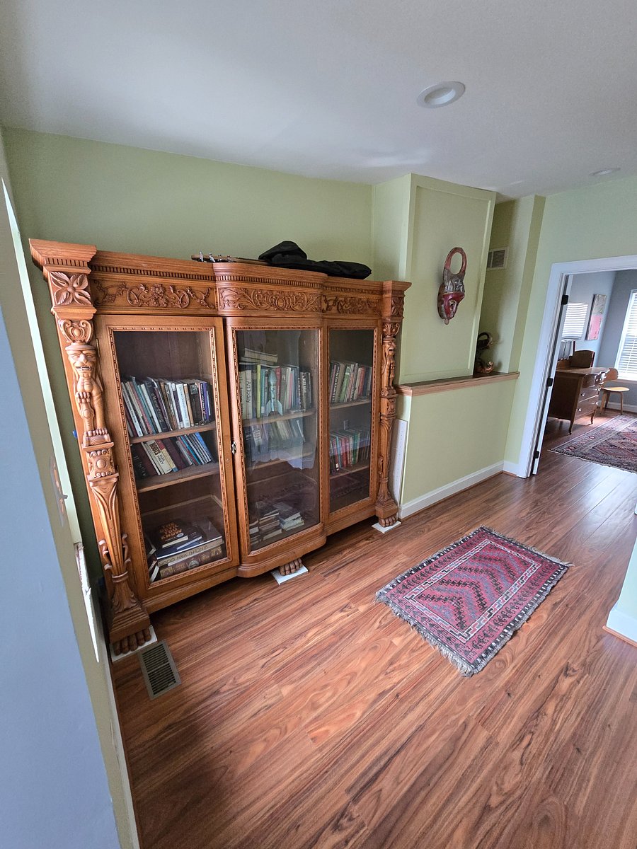 3rd Floor Hall to Bedroom