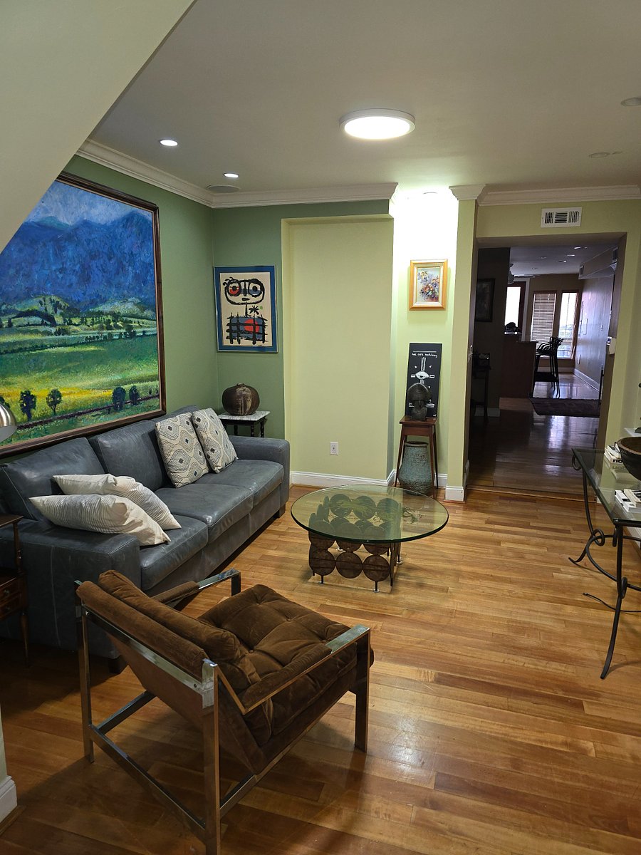 Units 2 & 3 1st Floor shared 
Sitting Room