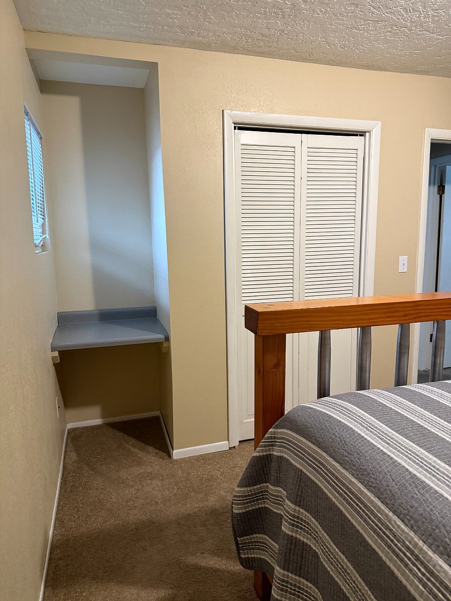 Queen Bedroom with desk