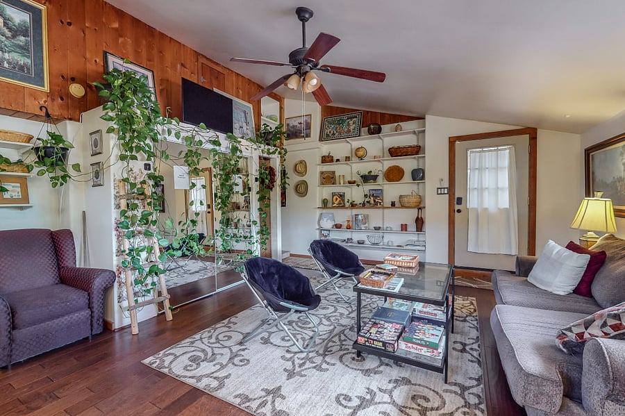 Common/shared living room for guests