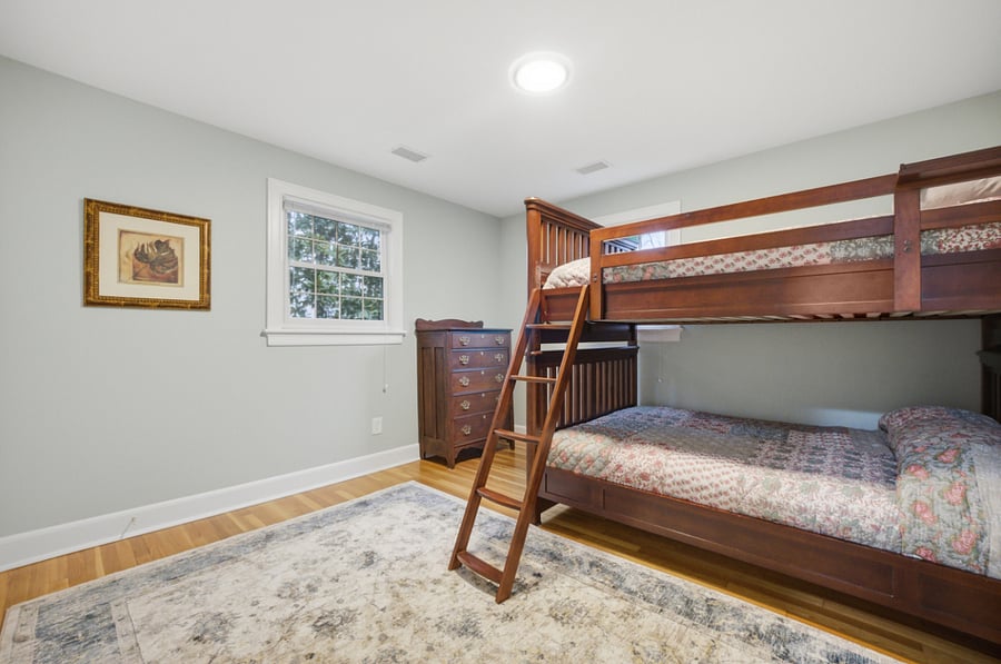 3rd bedroom upstairs
Full sized bunk beds