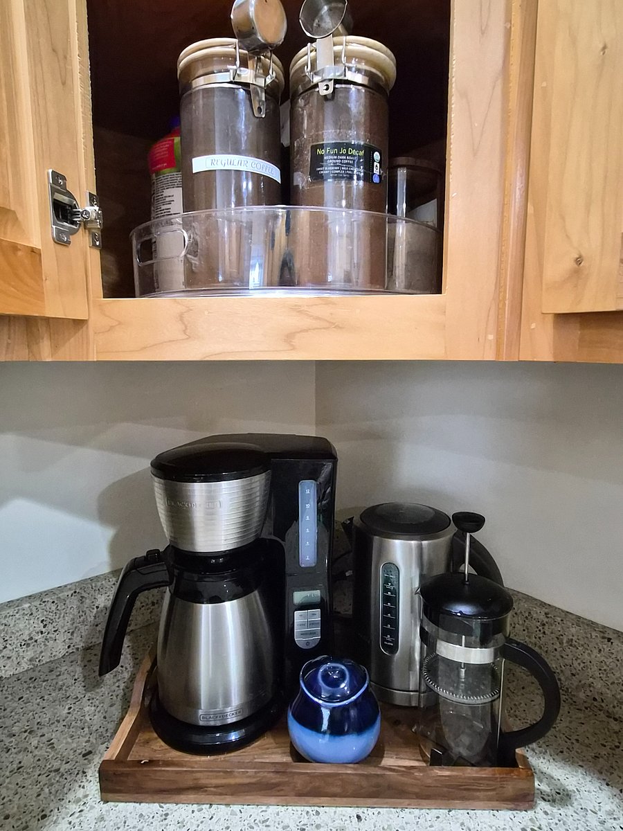 Coffee maker, electric kettle, coffee press