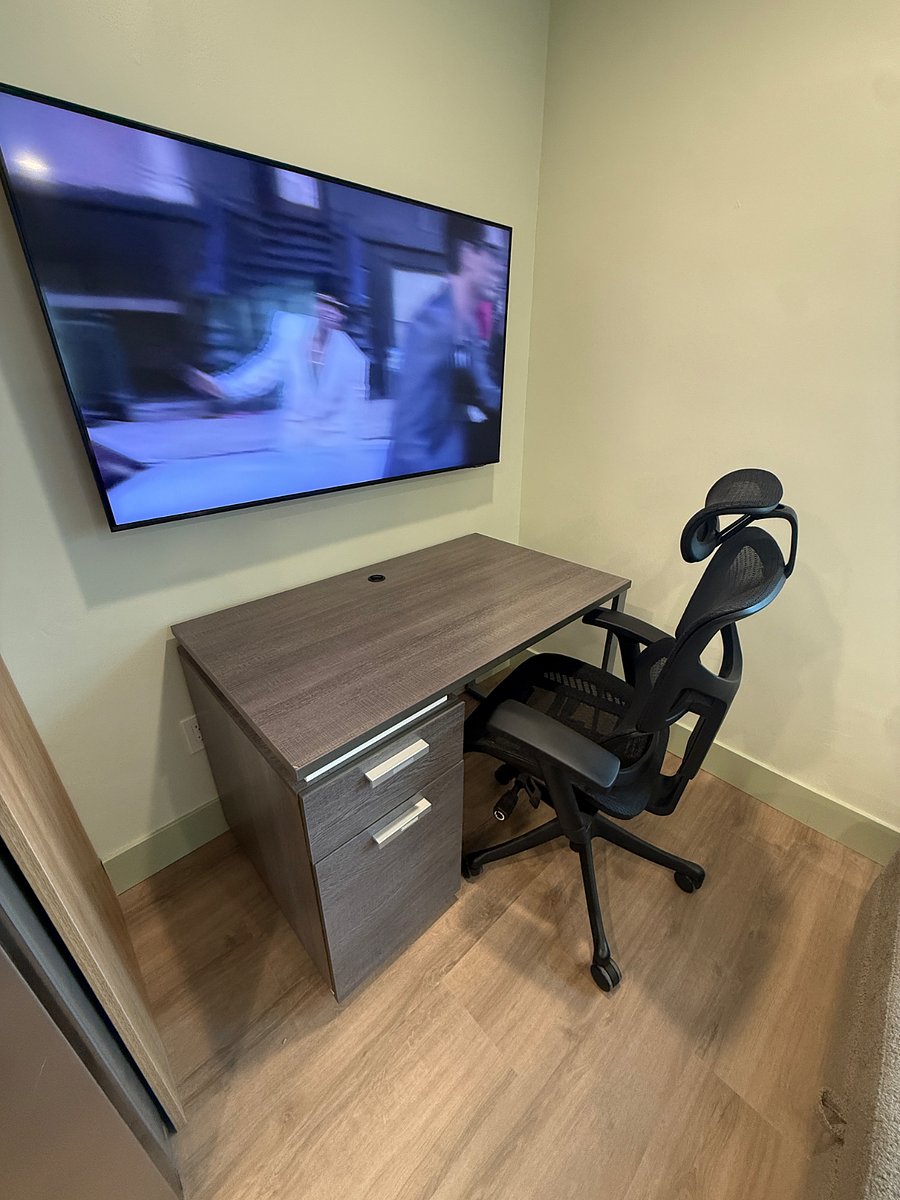 Work From Home Desk w/Ergonomic X-Chair, Avaialble Laser Color Printer, & Mac Computer. 