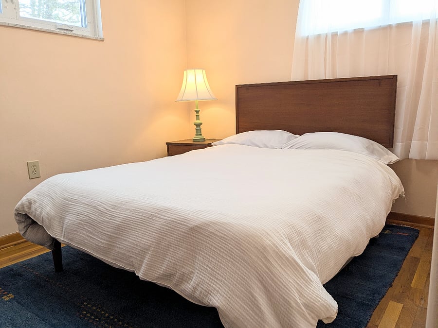 full bedroom