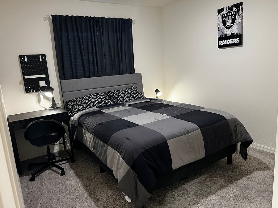 Room 1 - Queen Size Bed, Desk Table and chairs.