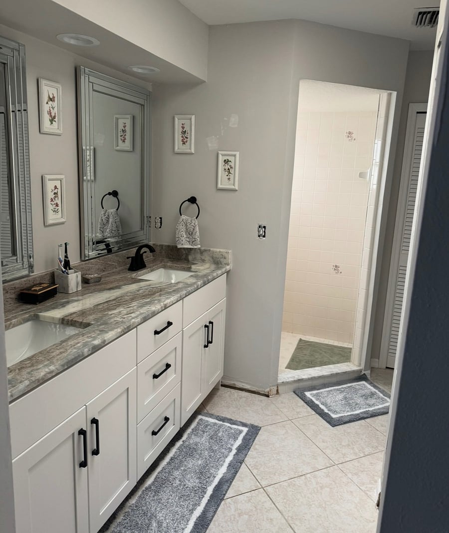 Full bathroom with walking shower. Walking closet.