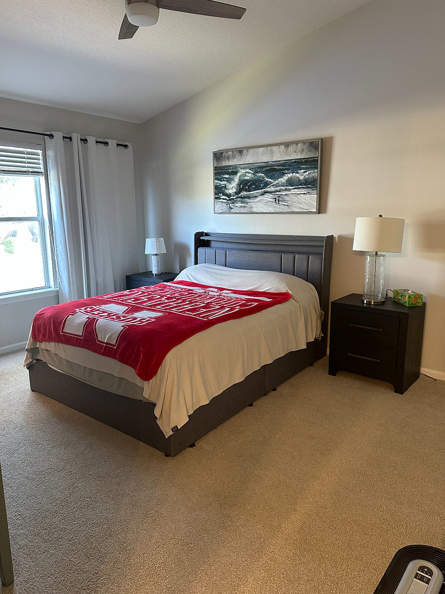 This is a queen size bed. the picture makes it look like a double bed, but it's a queen.
