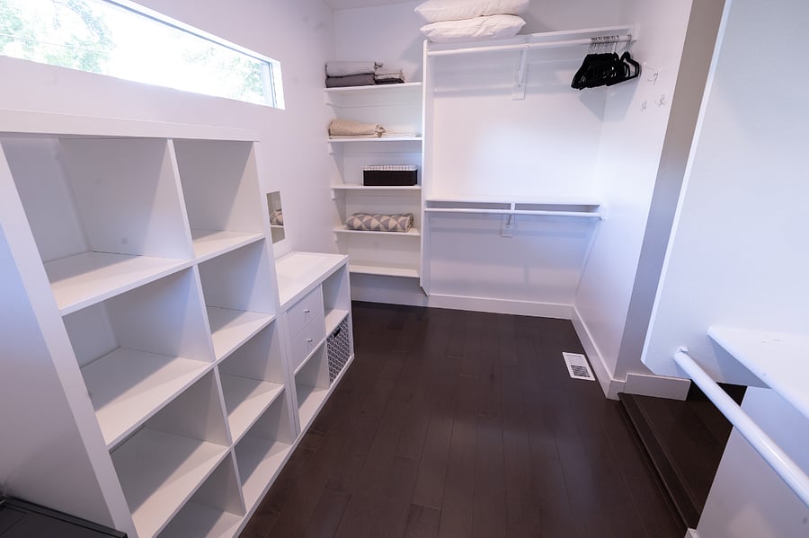 Walk in closet