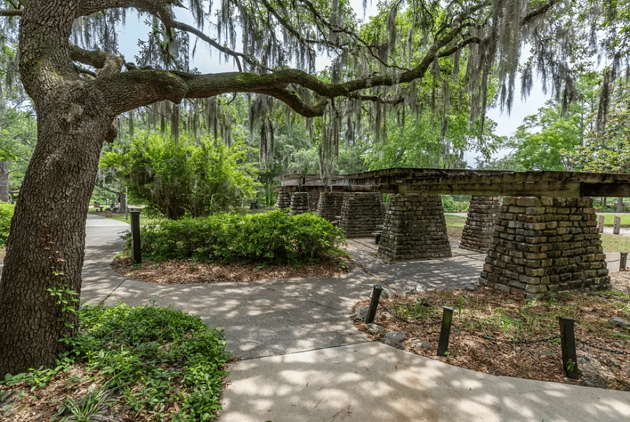 4 miles of paved shaded walking trails around Greenfield Lake - 1 block away