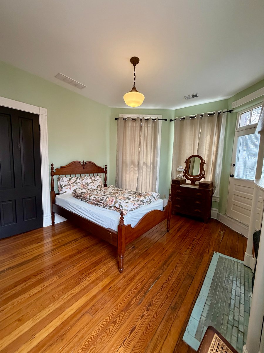second floor- bedroom 2 with deck