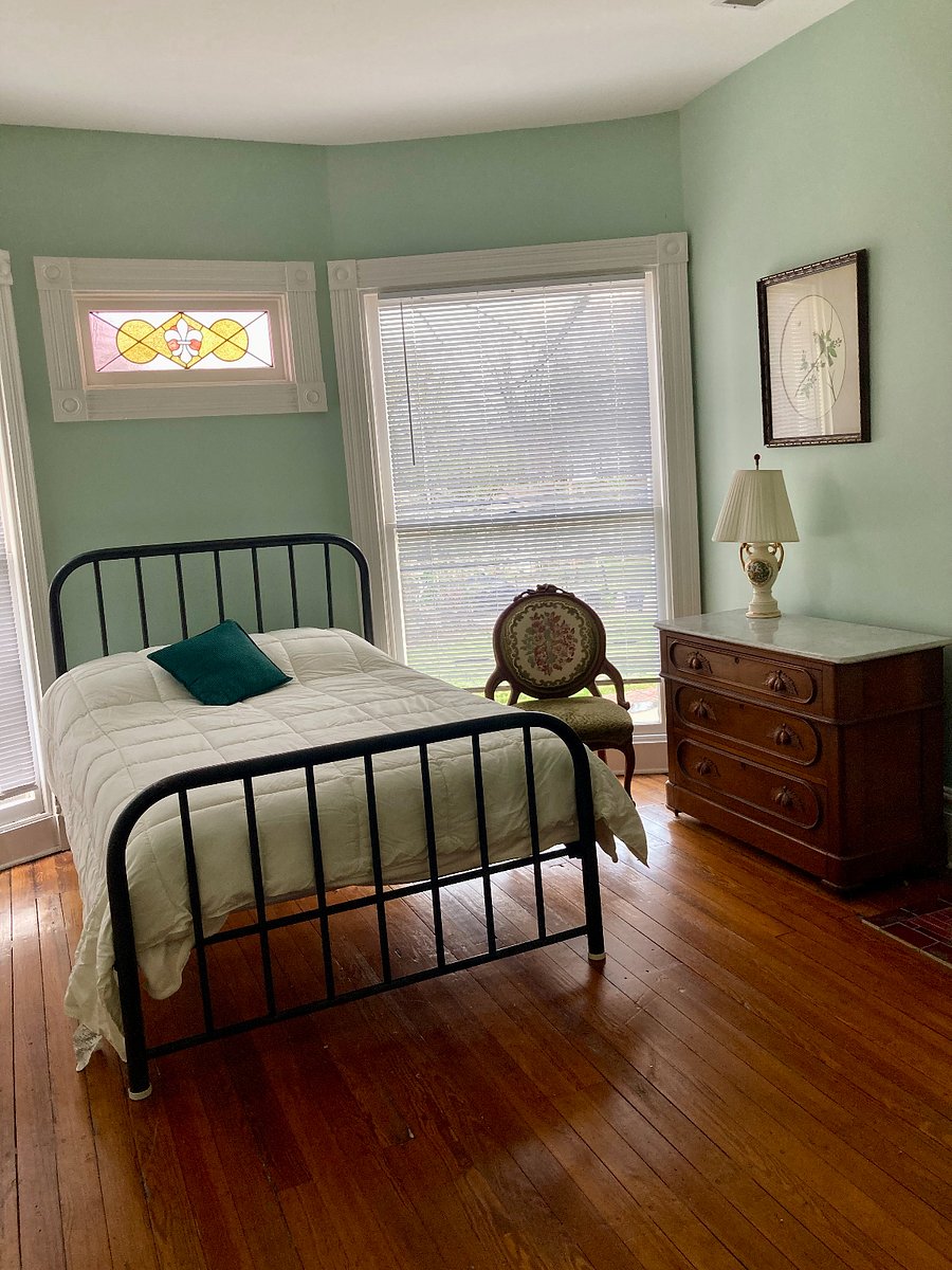 second floor - bedroom 1