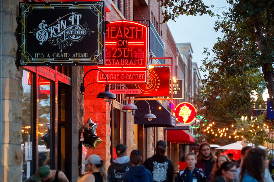 Ride the OGX or take the bike to 25th Street for shopping and great restaurants! There's always something happening on Historic 25th!
