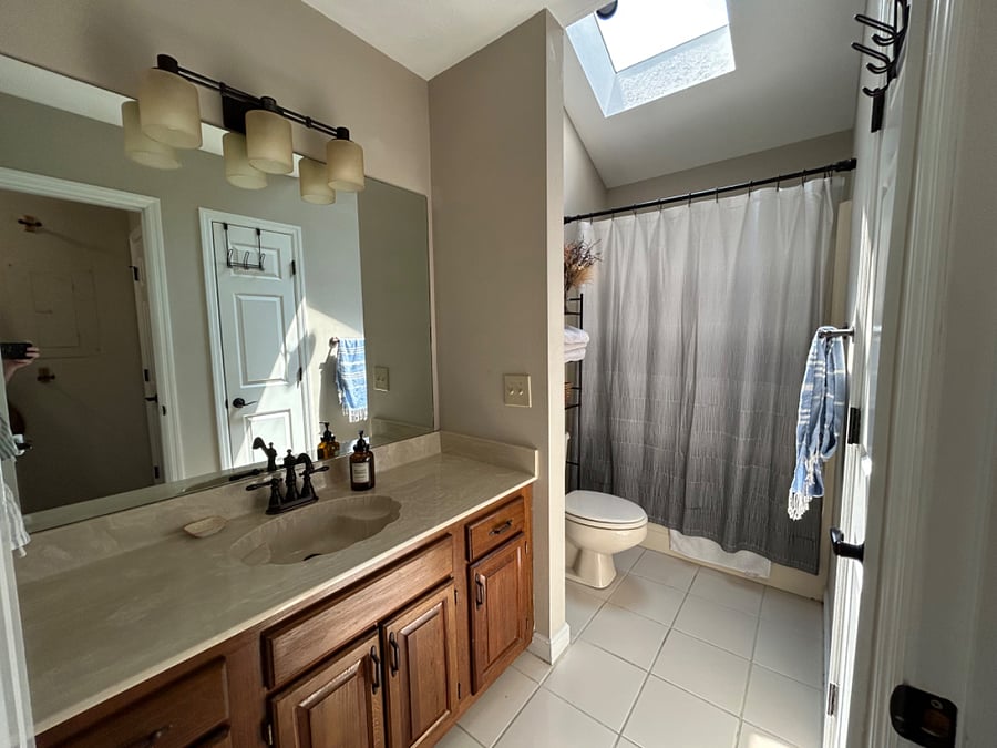 Second Full Bathroom