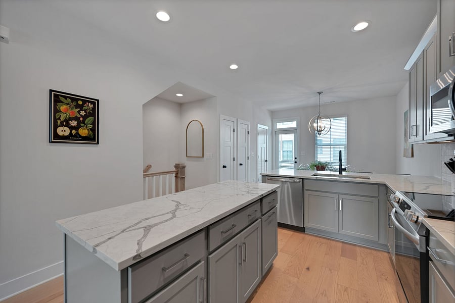 Island Area For Hosting Or Meal Prep