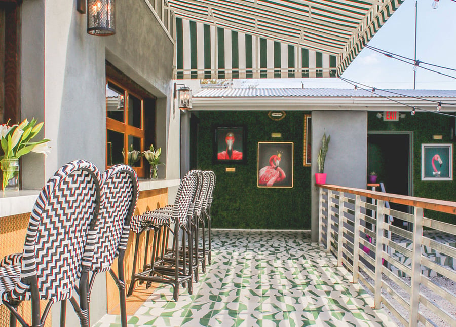 Walking Distance to Mandarin Heights, Cocktail Bar