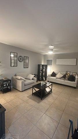 Furnished Finder property 976069_1 photo 3
