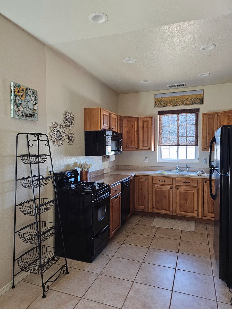 Furnished Finder property 976081_1 photo 3