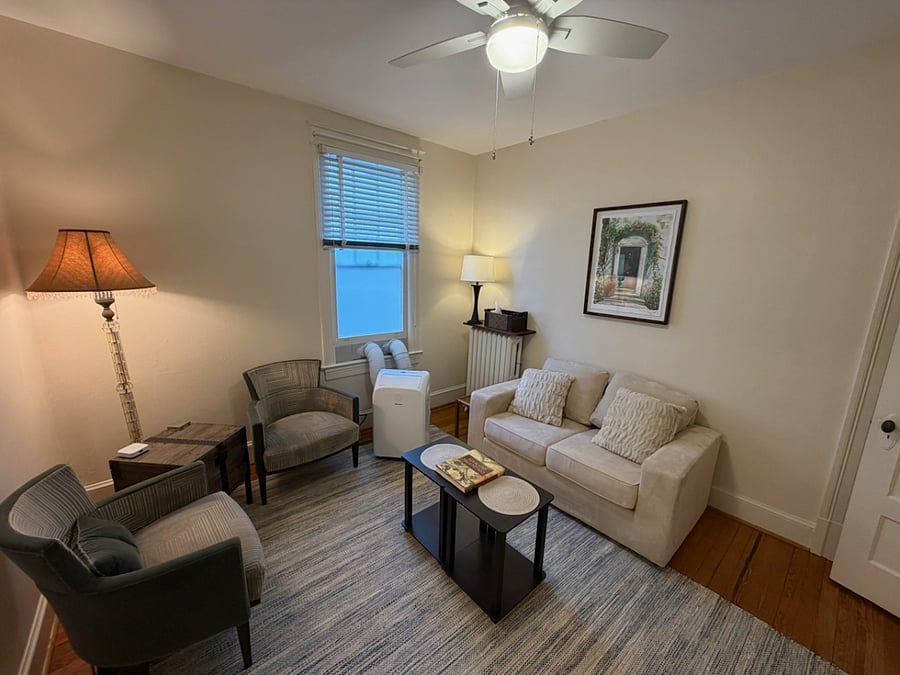 Den. A/C for Primary Suite
