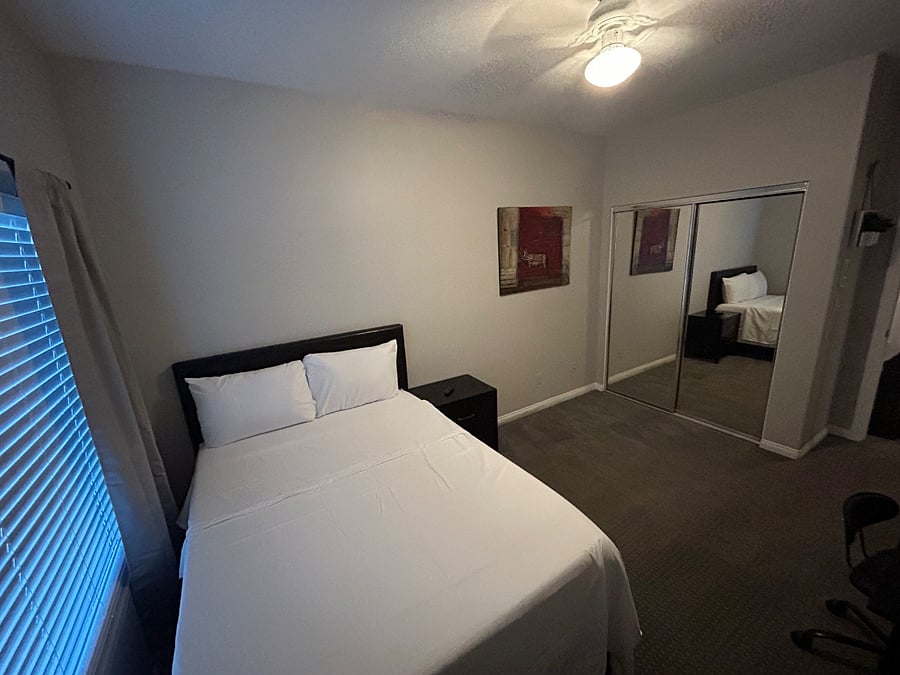 Bedroom 4, full sized bed. 