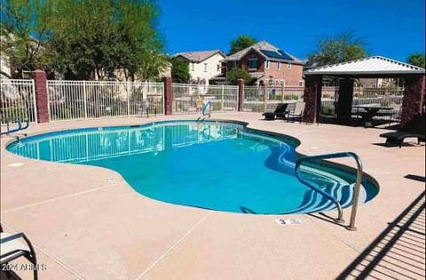 Furnished Finder property 976195_1 photo 4