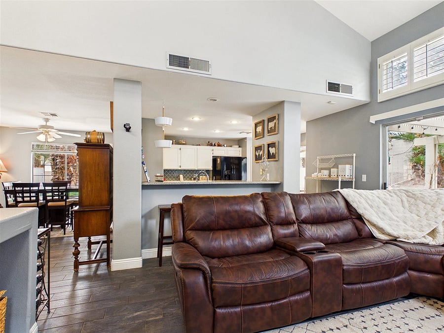 Furnished Finder property 976198_1 photo 13