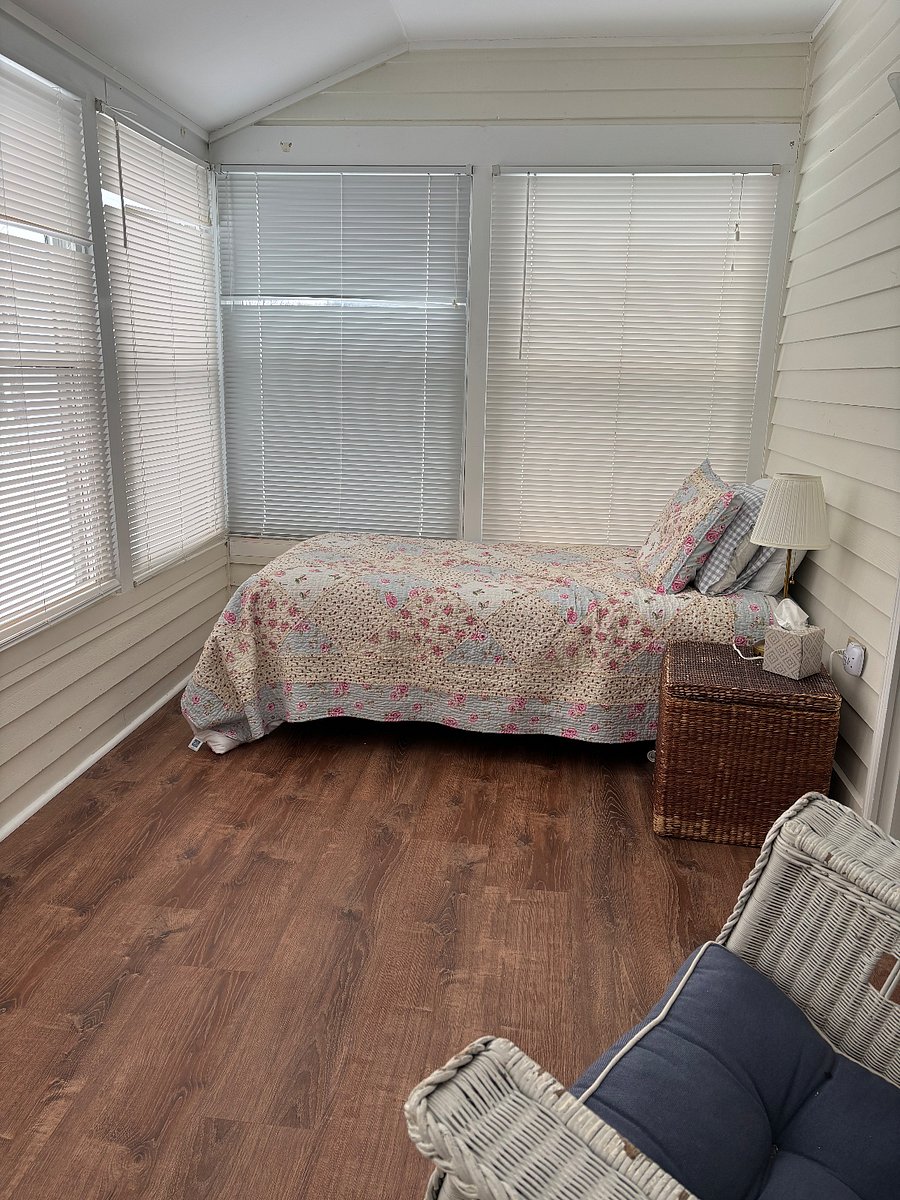 Main Floor Sunroom/Possible Bedroom

