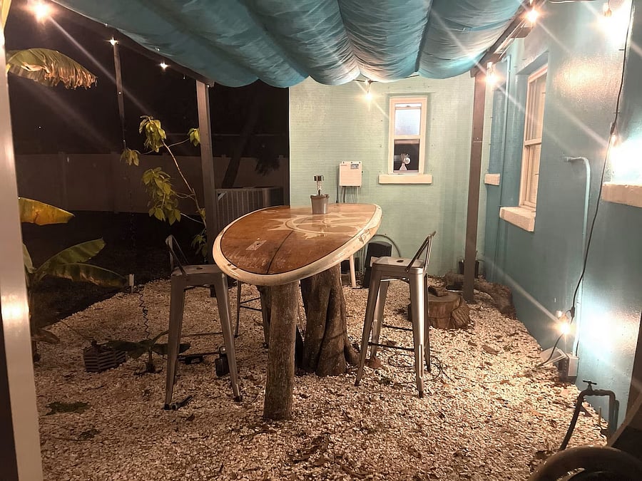Outdoor paddleboard bar top and stools