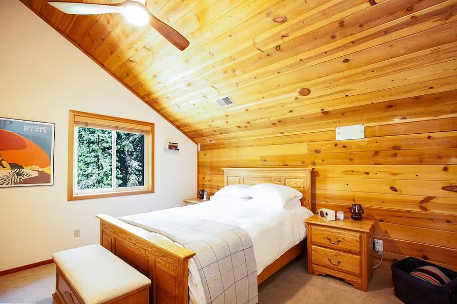 Queen Bedroom