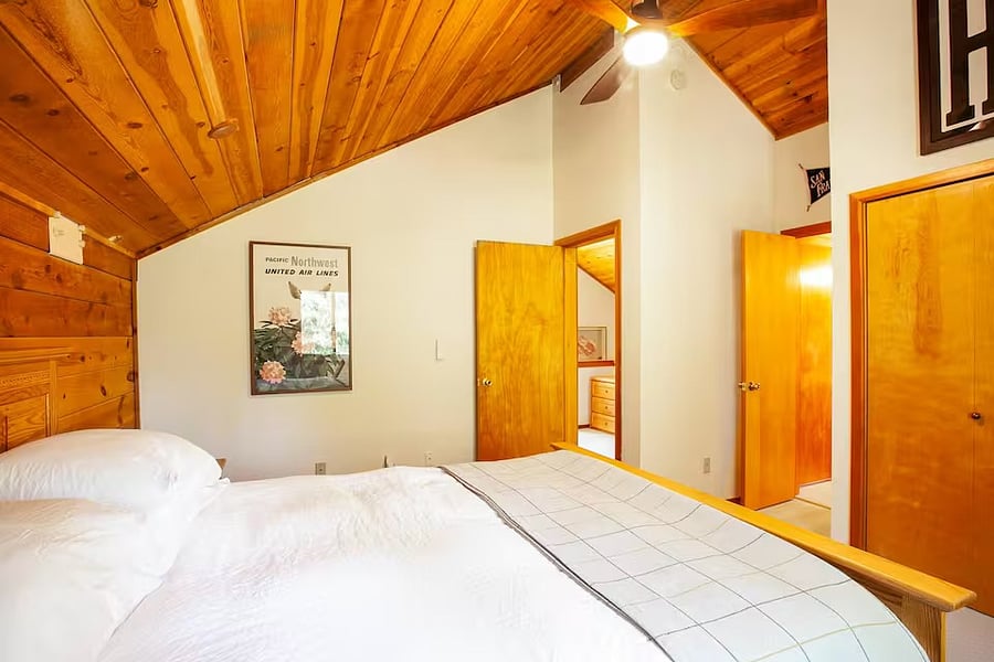 Queen Bedroom